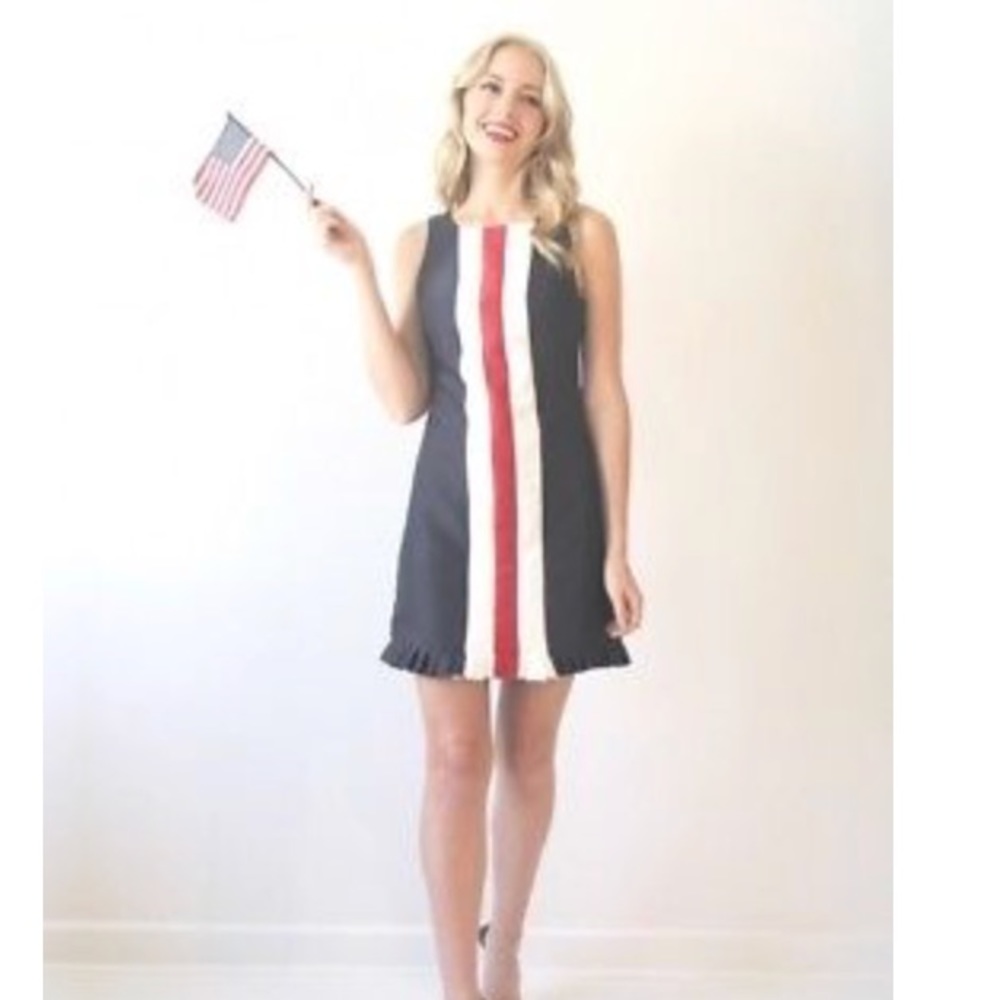 Camilyn Beth Shirley Dress with free gift !